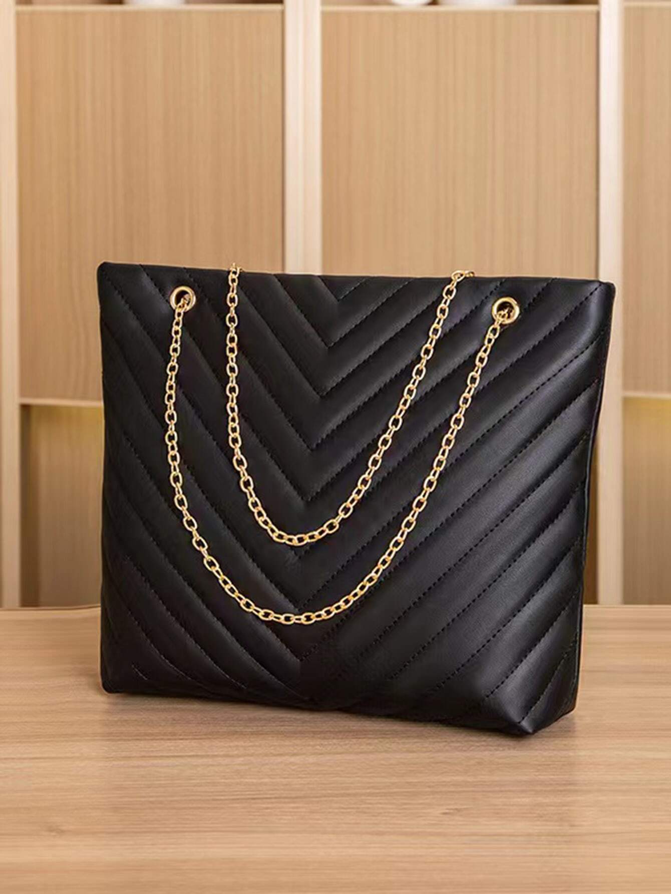 SHEIN Trendy Chain Tote Bag, Women's Large Capacity Shoulder Bag, Simple Solid Color Handbag Chevron Chain Shoulder Tote Bag