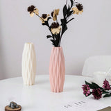SHEIN Geometric Plastic Flower Vase