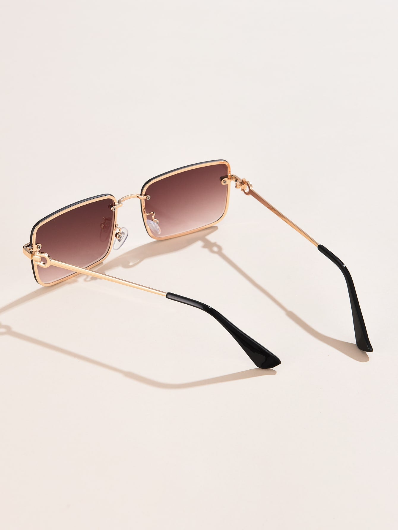 SHEIN 1pc Women's Metal Square Frame Fashionable Sunglasses