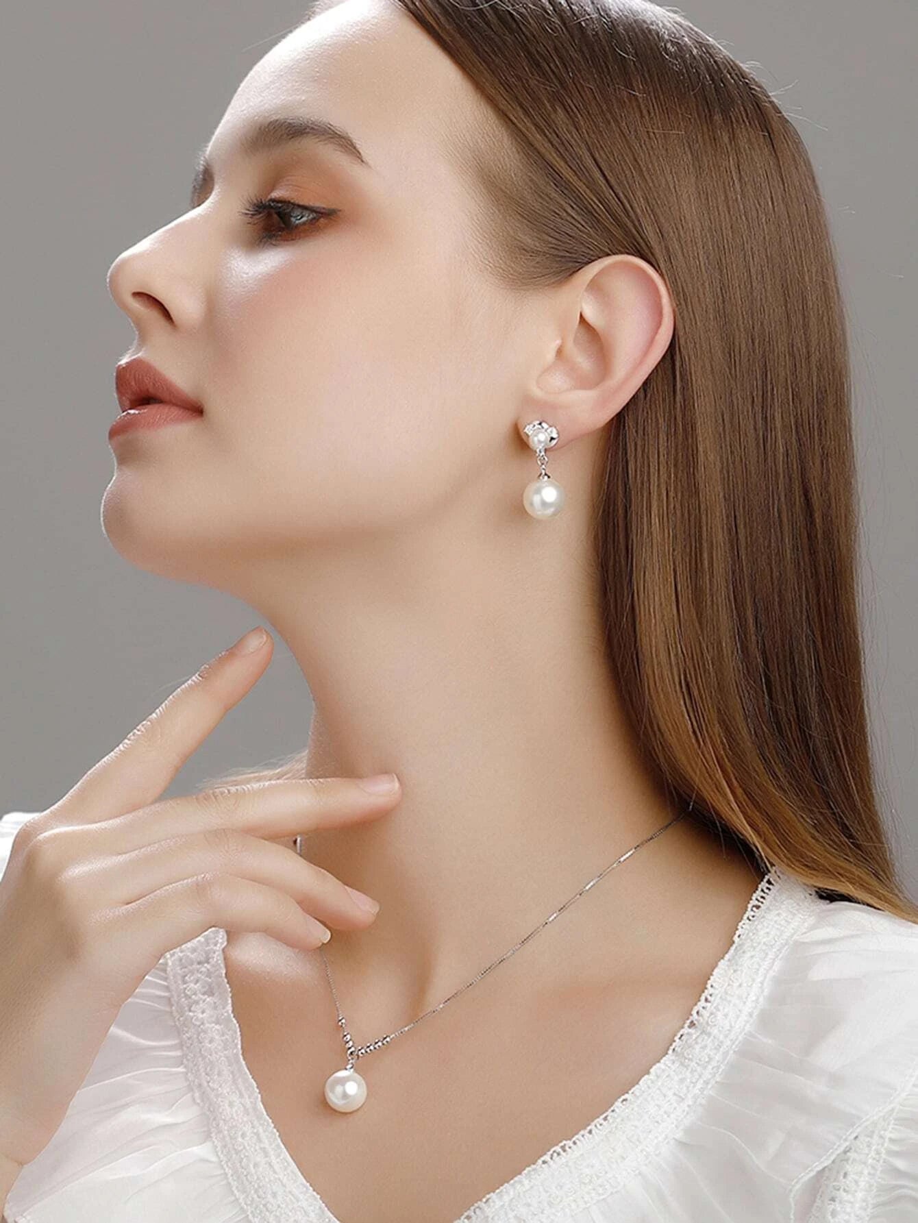 SHEIN Faux Pearl Decor Drop Earrings