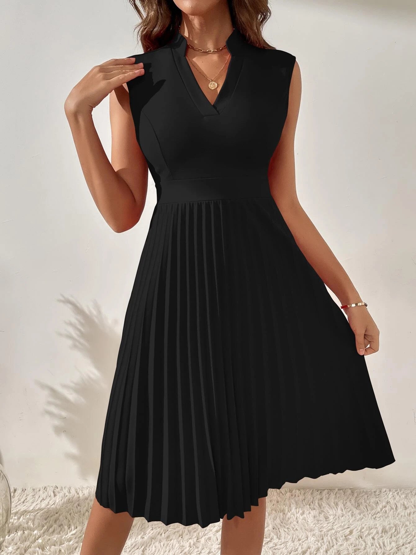 SHEIN Solid Pleated Notched A-line Dress
