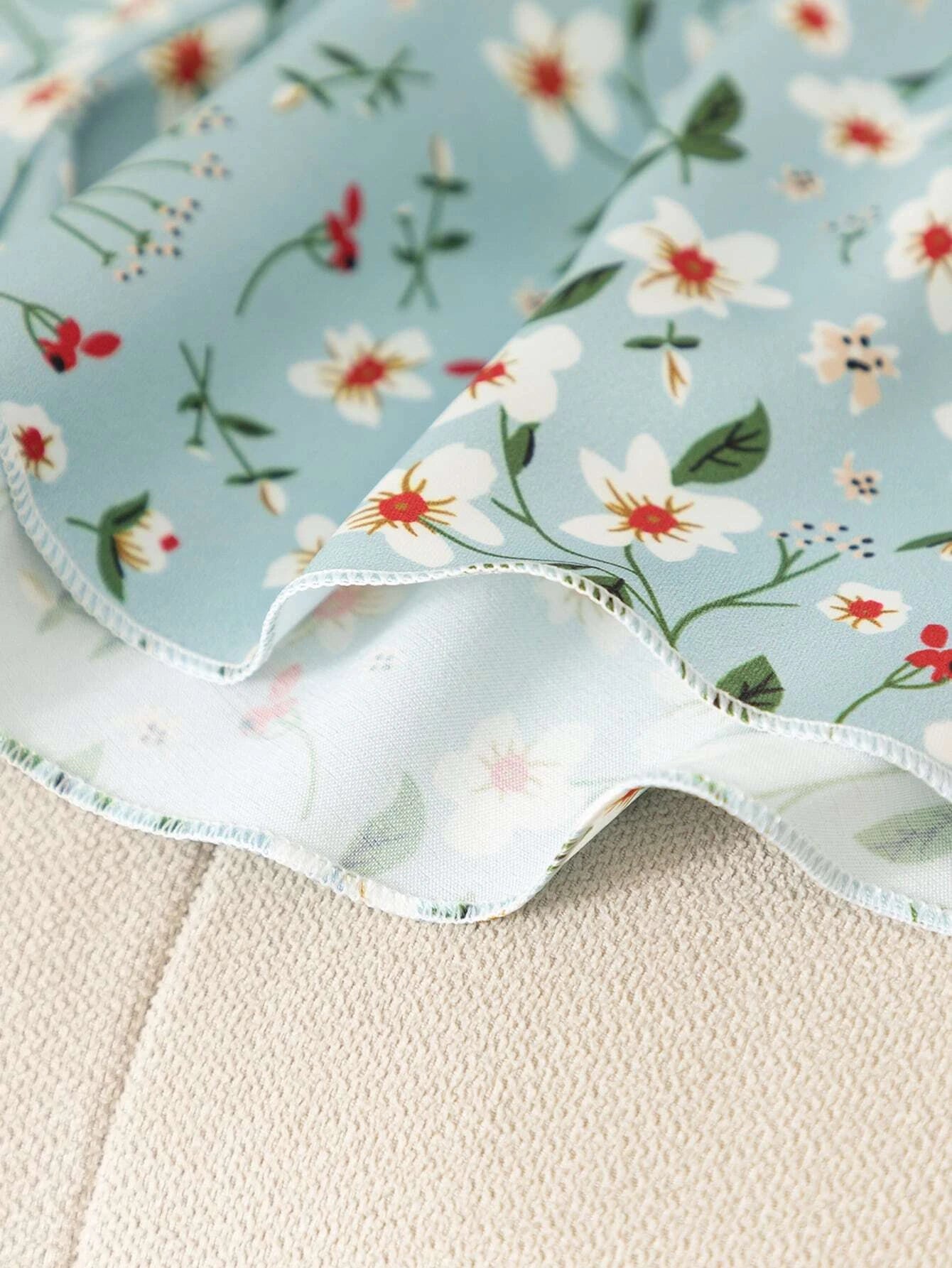 SHEIN Floral Print Lace Detail Tie Front Satin PJ Set